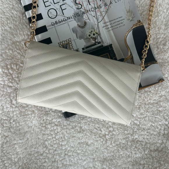 Authentic Yves Saint Laurent Cassandre Wallet Crossbody Bag - Picture 4 of 9